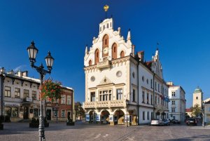 CBNL and VSAT deploy wireless infrastructure for smart city transport system in Poland