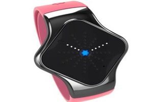 Wearable gadget aims to add 10 years to your life