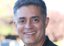 Enterprises and service providers enabled by VeloCloud to automate SD-WAN policy implementation based on business outcomes
