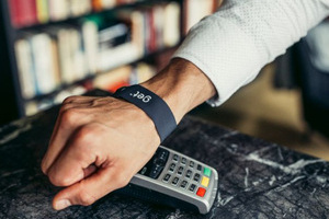 Screenless wristband enables communication and contactless payment with innovative biometrics