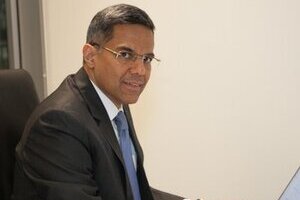 HCL signs contract with Munich Re to transform digital workplace services in 40 countries