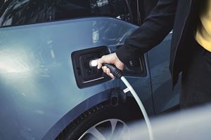 Almost half of drivers still have no plans to move to electric vehicles, survey finds