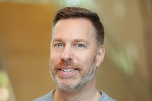 Esri integrates LightBox data to extend geocoding of Canadian content