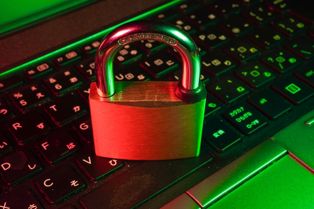 Minimise the threat of IoT Security risks