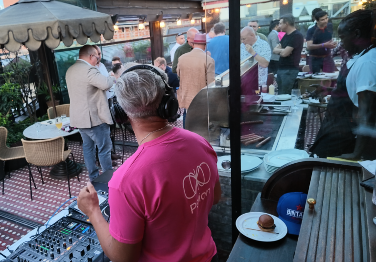 IoT Now, Pelion and Transforma Insights host successful ON TREND private evening at Soho House