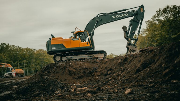 NTT DOCOMO BUSINESS and stc group launch IoT connectivity solution for Komatsu construction equipment in Saudi Arabia